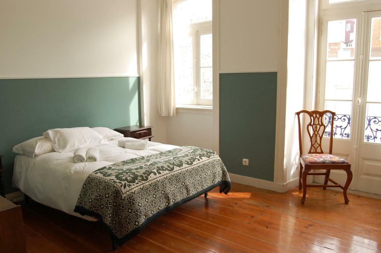 Largo Residencias Affittacamere Lisboa Esterno foto