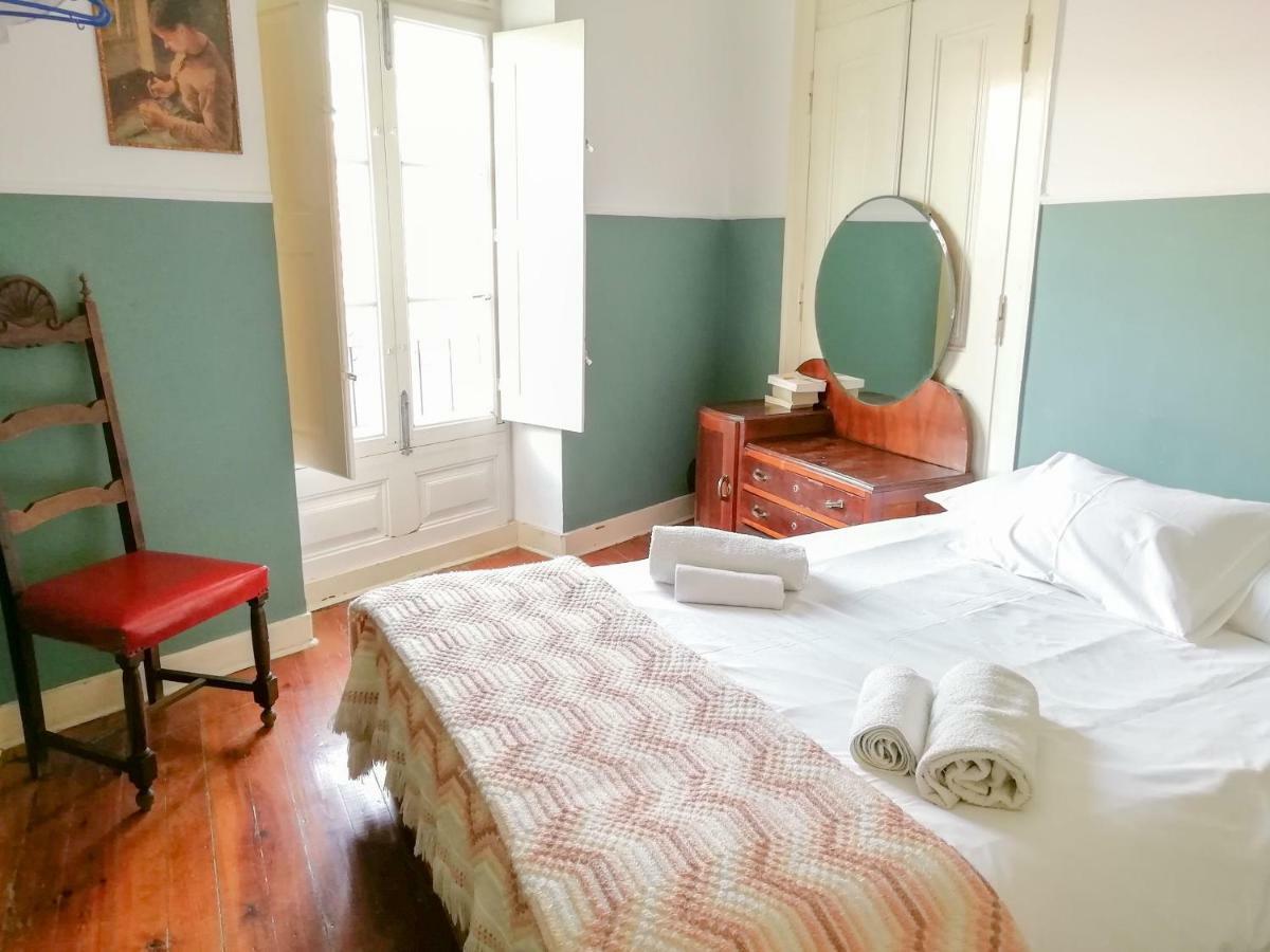 Largo Residencias Affittacamere Lisboa Esterno foto